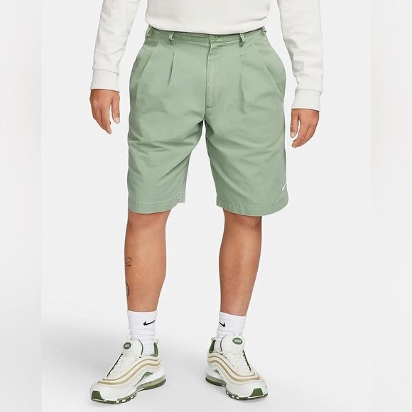 Nike Men's Life Pleated Chino Shorts - Picture 1 of 10